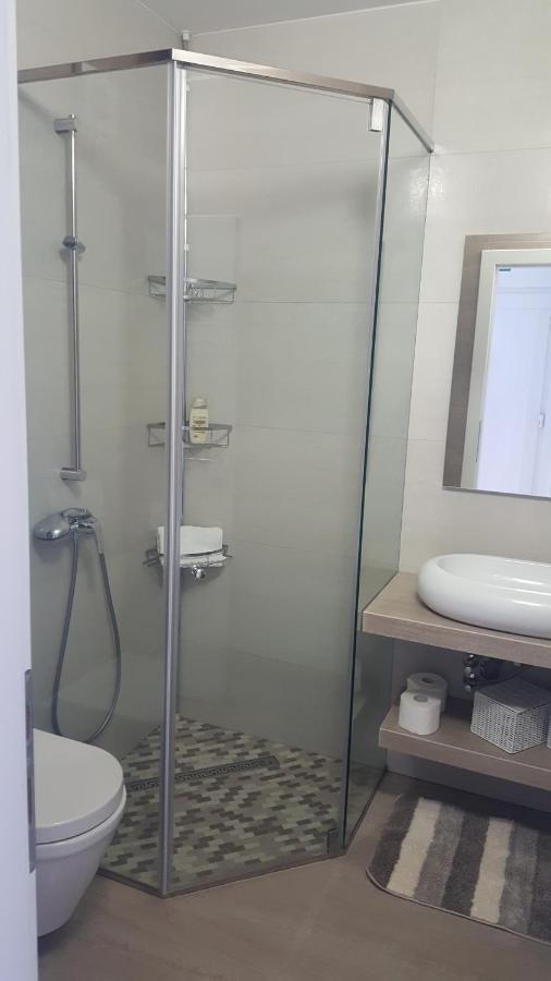 Apartamento Mayana Cesarica Exterior foto