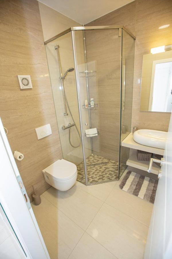 Apartamento Mayana Cesarica Exterior foto